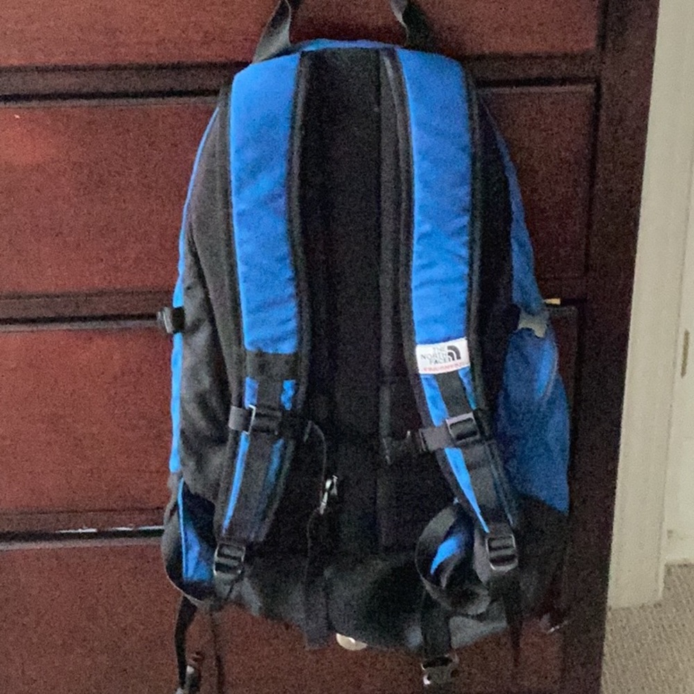 The North Face Back pack - Picture 5 of 8